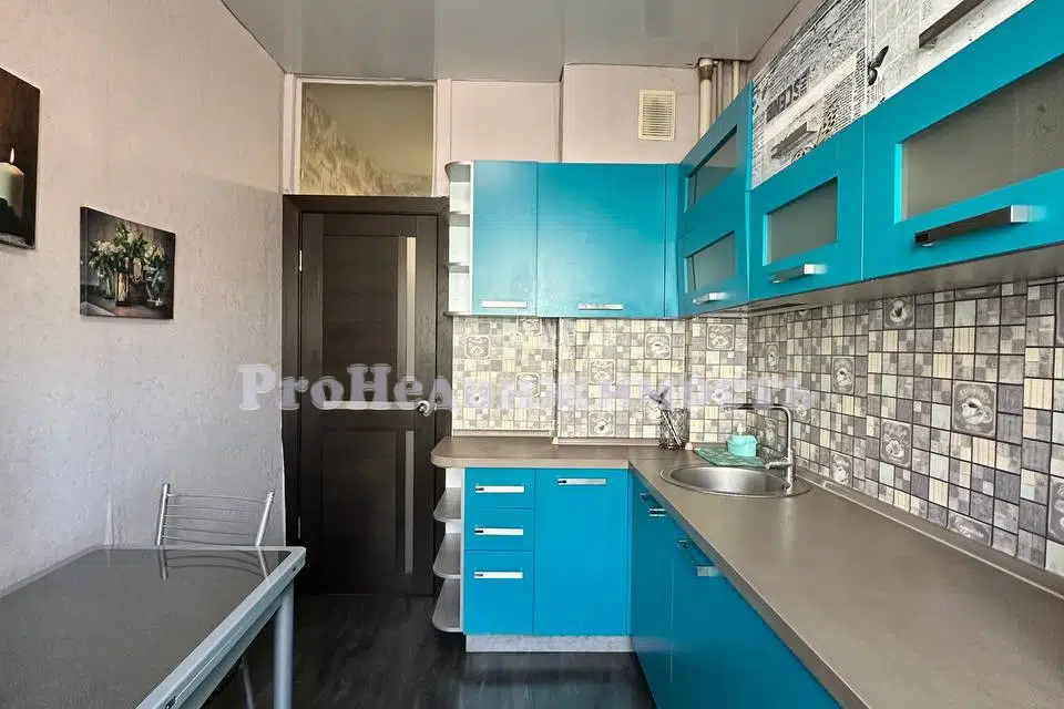 Продаётся 4-комнатная квартира, 71.1 м²