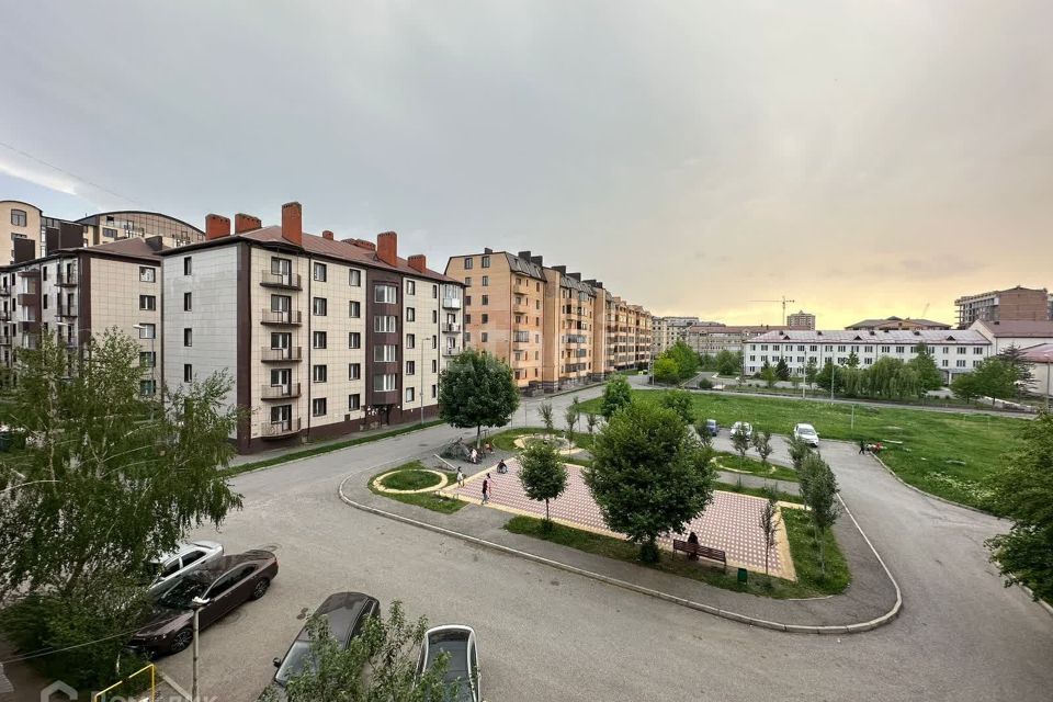 Продаётся 4-комнатная квартира, 103 м²