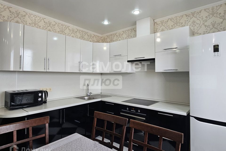 Продаётся 2-комнатная квартира, 55.7 м²