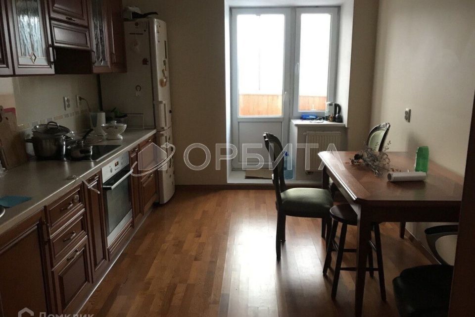 Продаётся 2-комнатная квартира, 71.4 м²