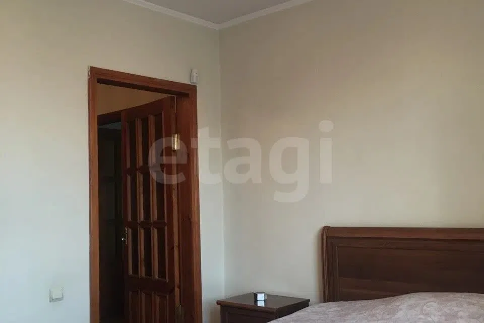 Сдаётся 2-комнатная квартира, 61.4 м²