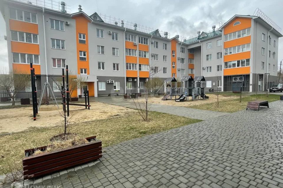 Продаётся 3-комнатная квартира, 71.1 м²
