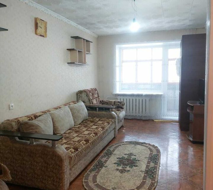 Продаётся 2-комнатная квартира, 43.8 м²