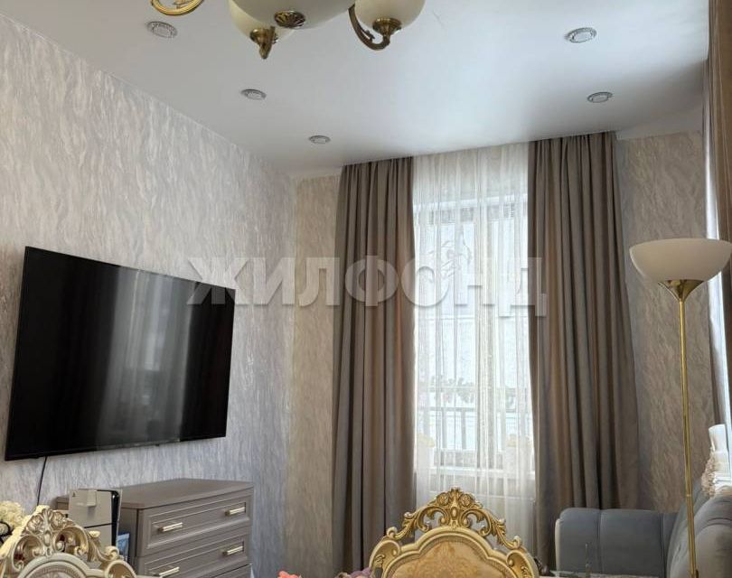 Продаётся 3-комнатная квартира, 45.9 м²