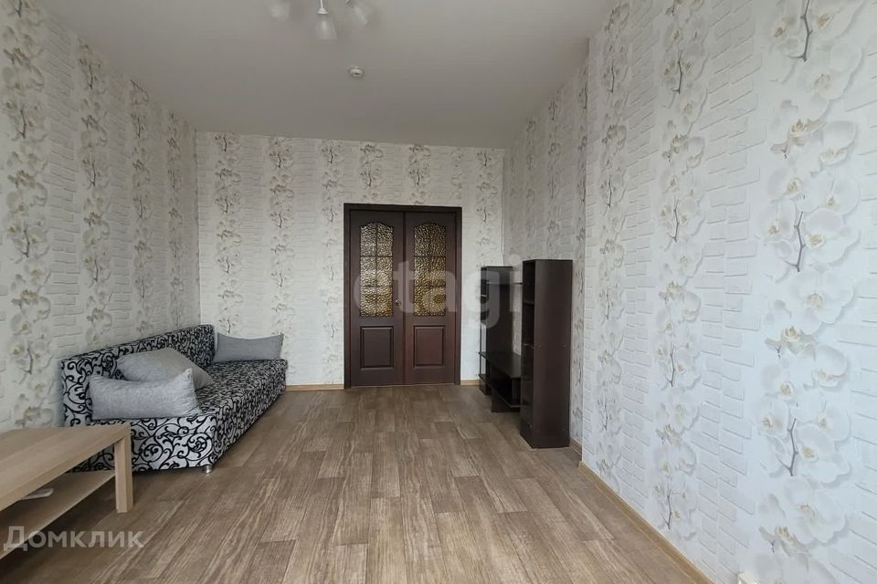 Продаётся 1-комнатная квартира, 37.8 м²