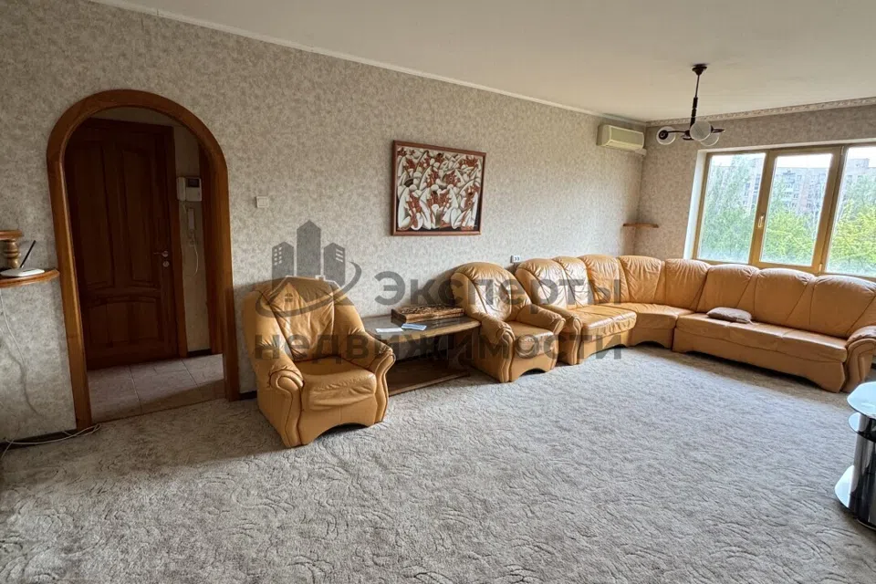Продаётся 3-комнатная квартира, 74 м²