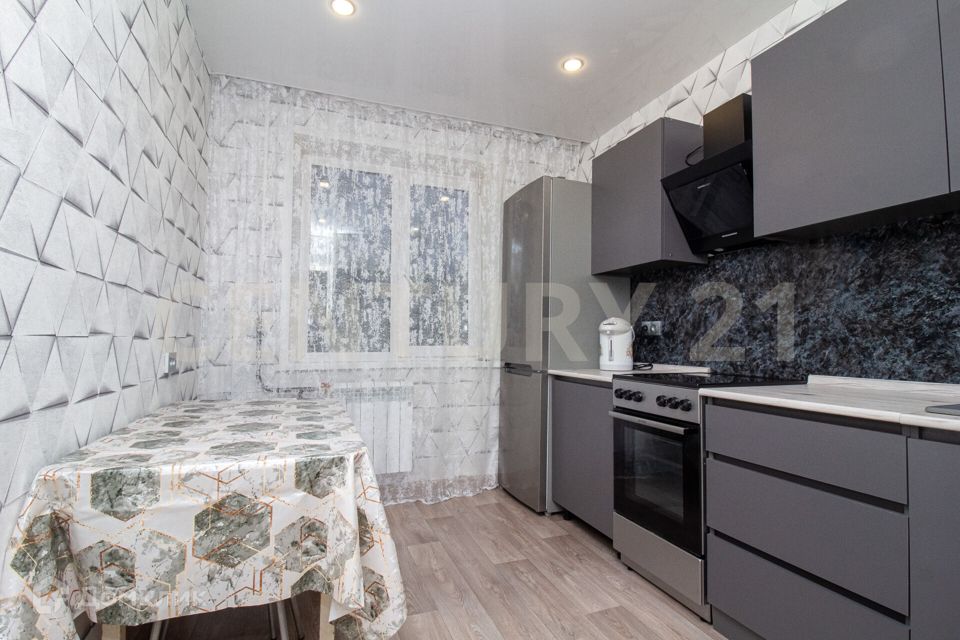 Продаётся 3-комнатная квартира, 65.2 м²