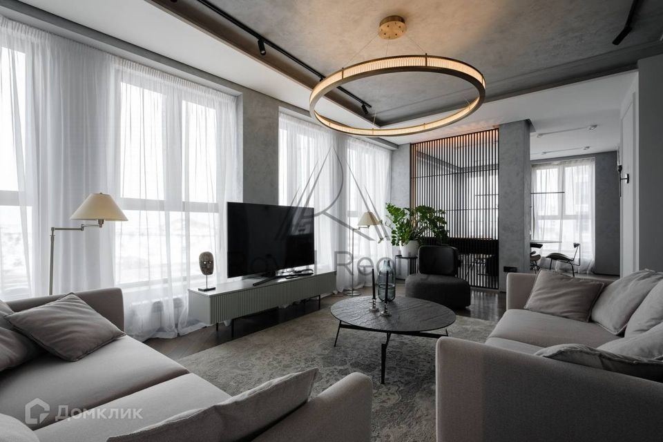 Продаётся 2-комнатная квартира, 90 м²