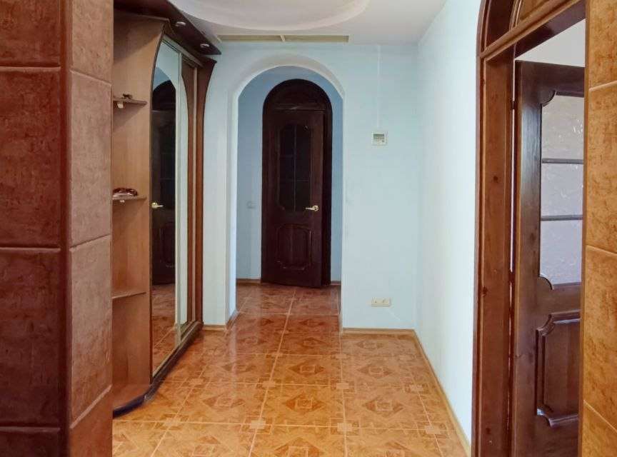 Продаётся 3-комнатная квартира, 98.1 м²