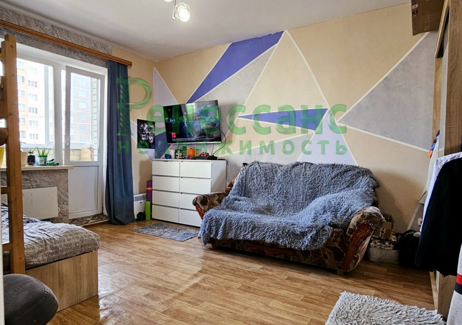 Продаётся 1-комнатная квартира, 43 м²