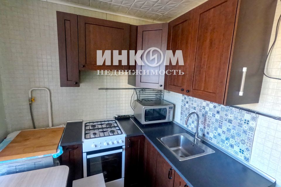 Продаётся 3-комнатная квартира, 49.4 м²