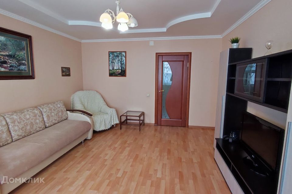 Продаётся 1-комнатная квартира, 42.2 м²