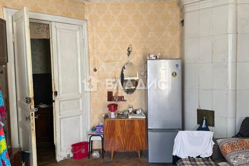 Продаётся комната в 3-комн. квартире, 92.1 м²