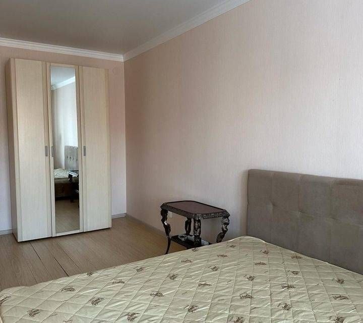 Сдаётся 1-комнатная квартира, 38 м²