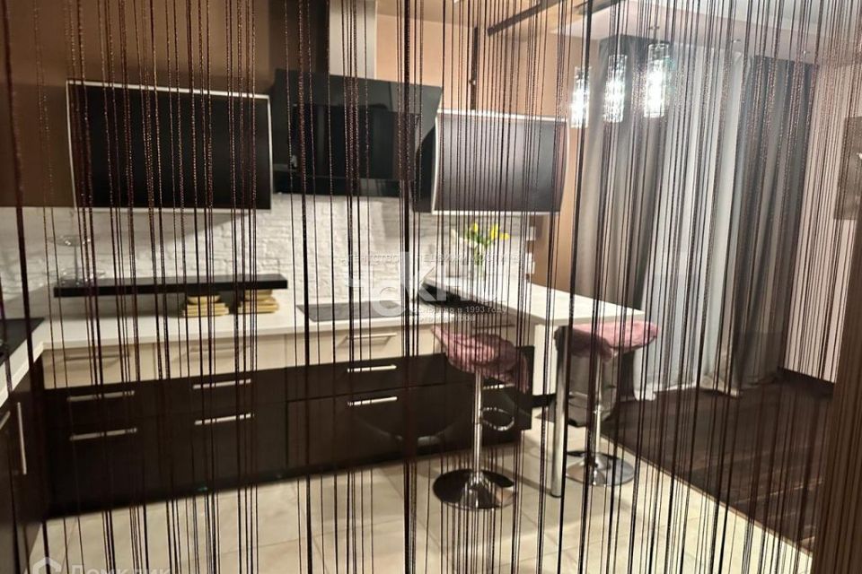 Продаётся 3-комнатная квартира, 112 м²