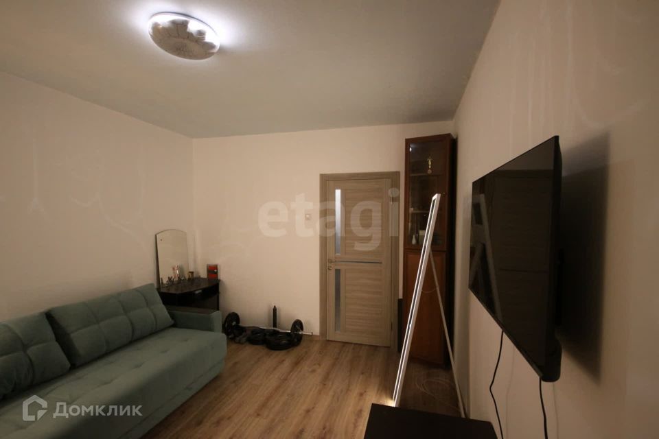 Продаётся 1-комнатная квартира, 35.7 м²