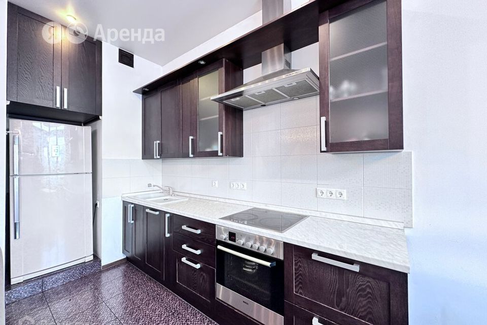 Сдаётся 2-комнатная квартира, 71 м²