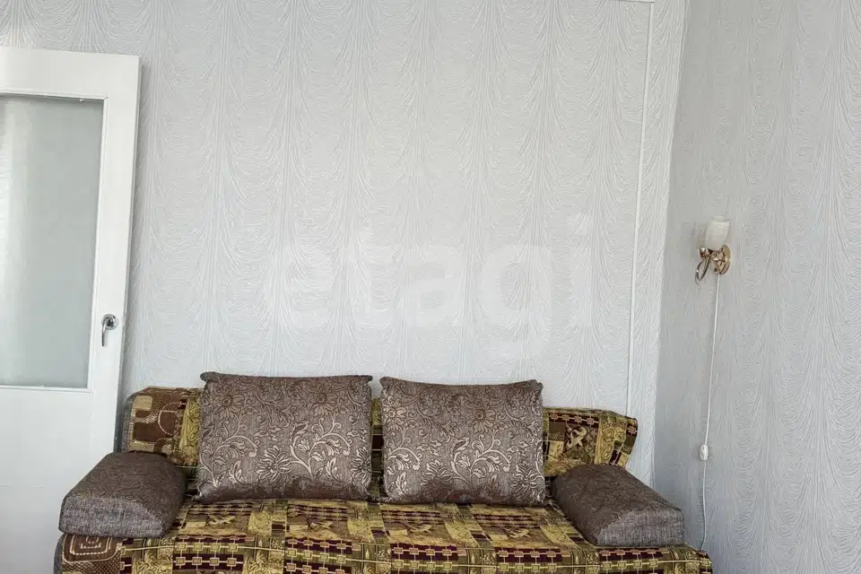 Продаётся 3-комнатная квартира, 54.6 м²
