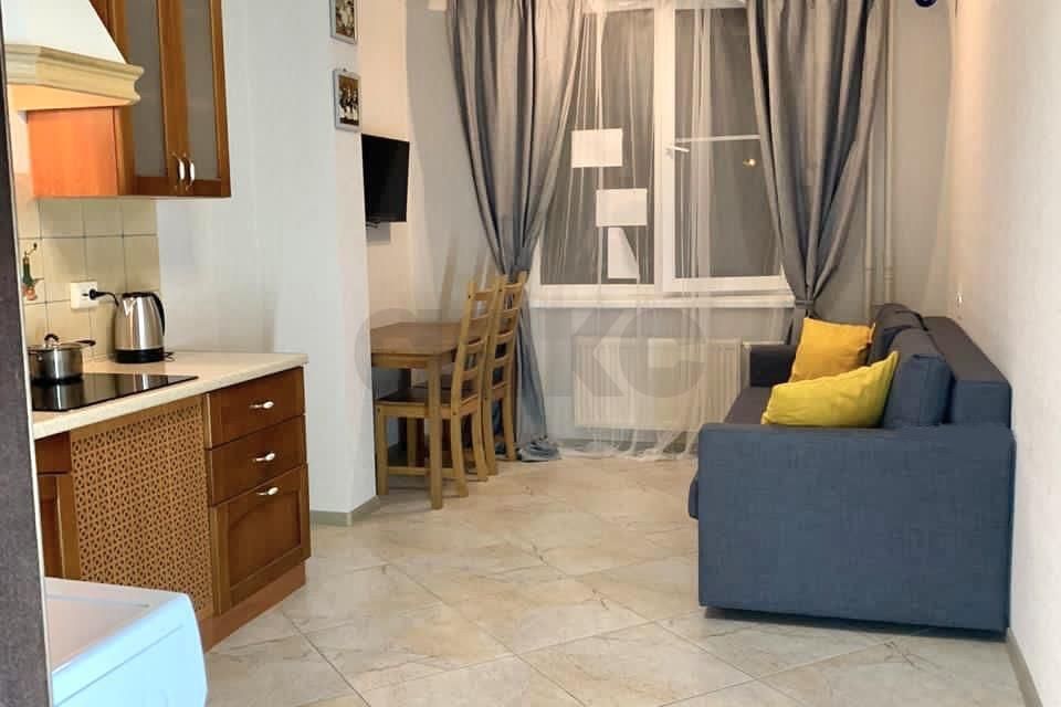 Продаётся 1-комнатная квартира, 47 м²