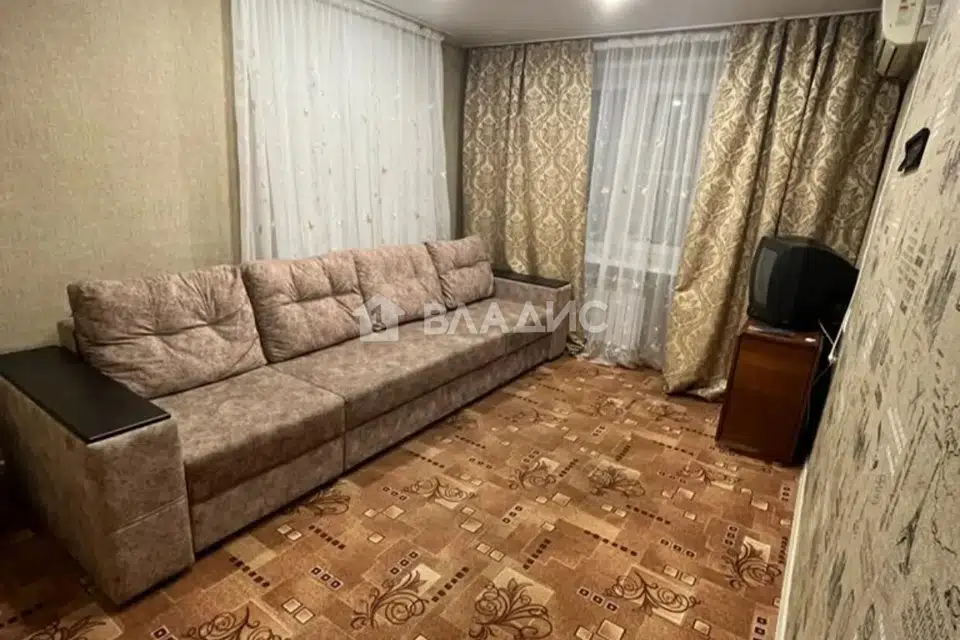 Продаётся 3-комнатная квартира, 61.4 м²