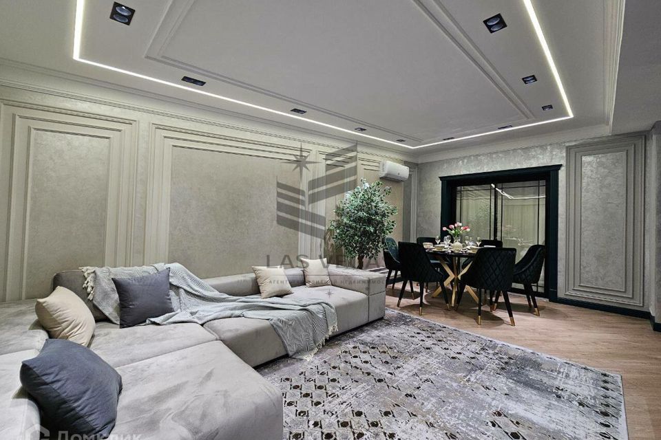 Сдаётся 3-комнатная квартира, 140 м²