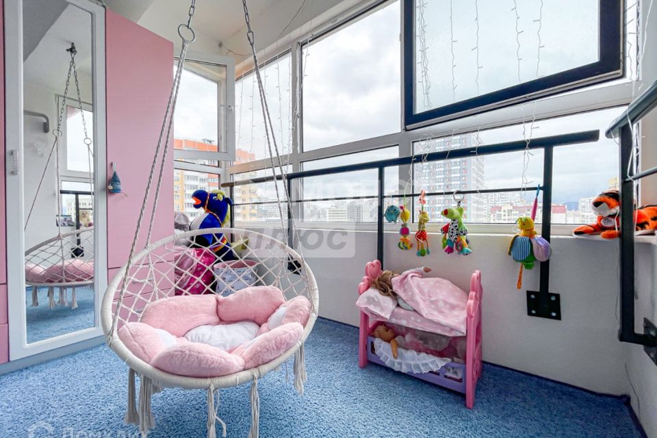 Продаётся 3-комнатная квартира, 88 м²