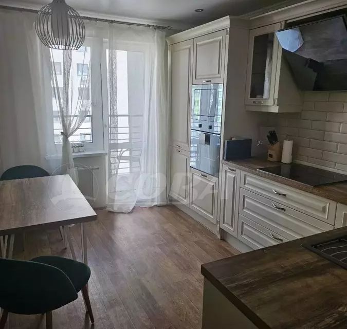 Сдаётся 1-комнатная квартира, 43 м²
