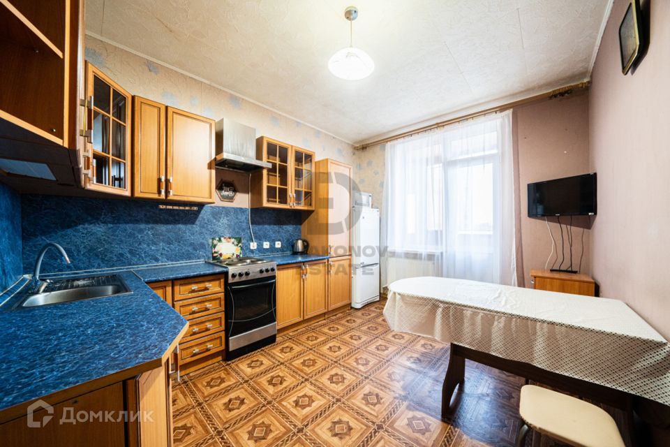 Продаётся 1-комнатная квартира, 55.3 м²