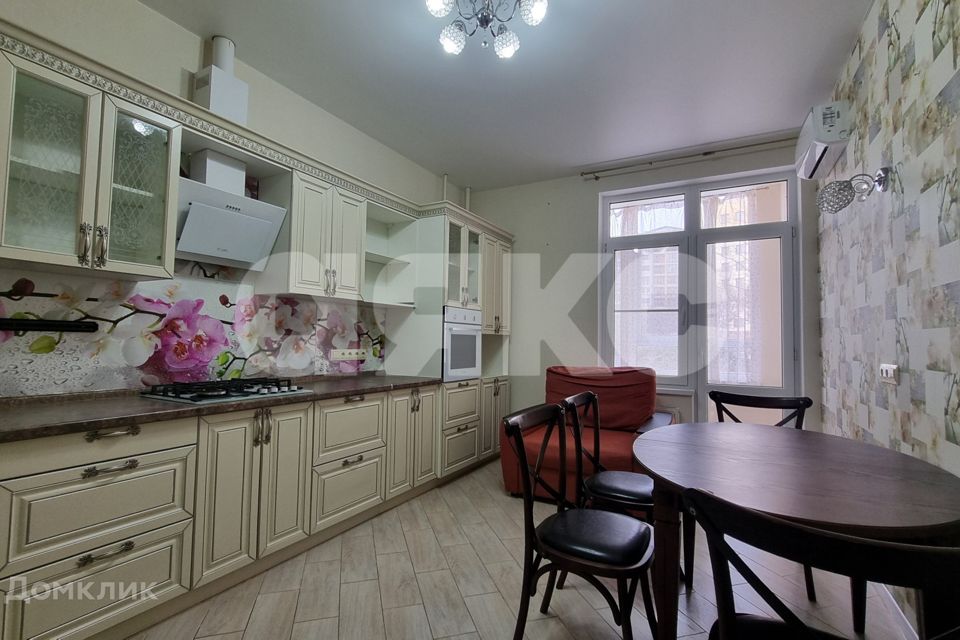 Продаётся 2-комнатная квартира, 63.2 м²