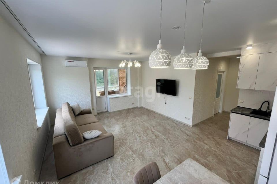 Сдаётся 2-комнатная квартира, 56 м²