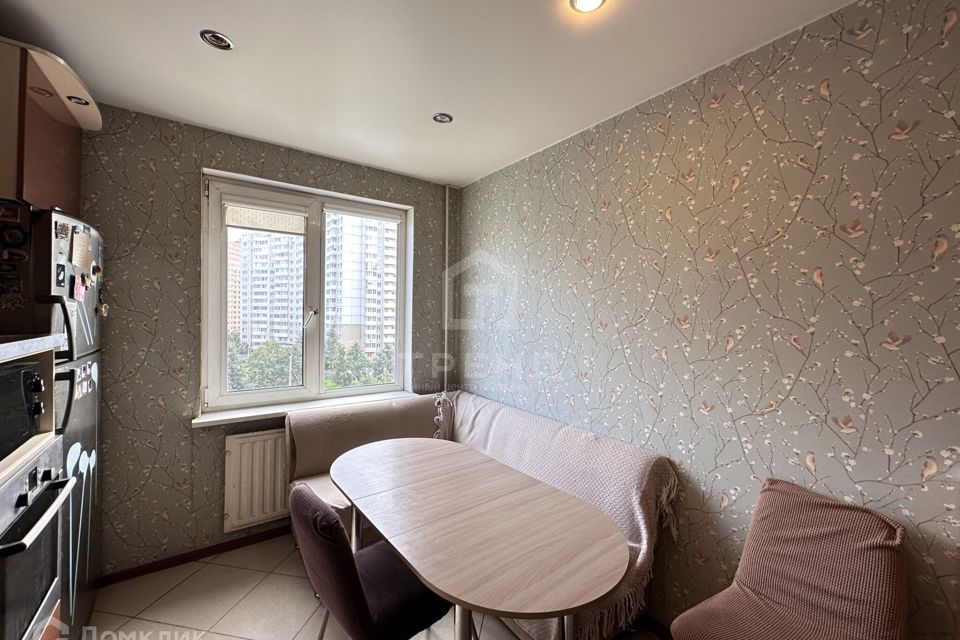 Продаётся 2-комнатная квартира, 62.7 м²