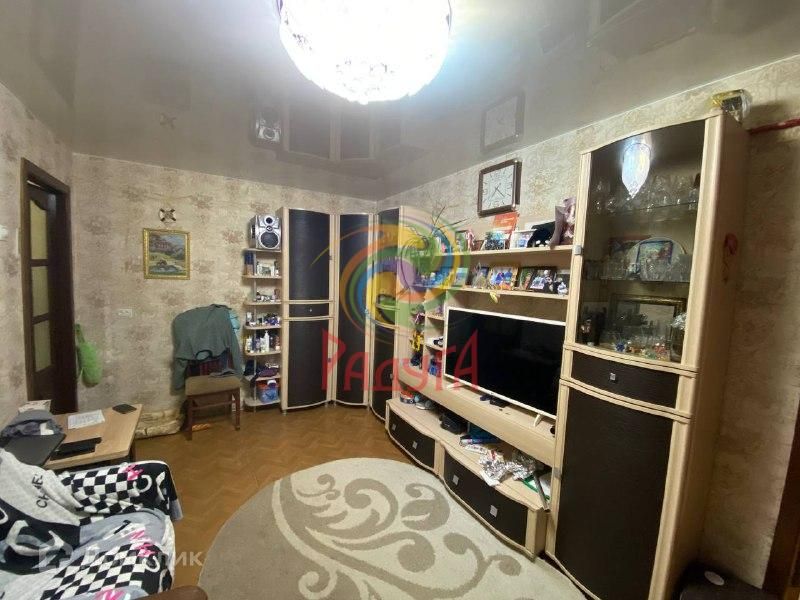 Продаётся 2-комнатная квартира, 43.8 м²