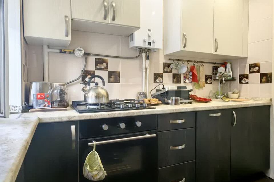 Продаётся 2-комнатная квартира, 42.3 м²