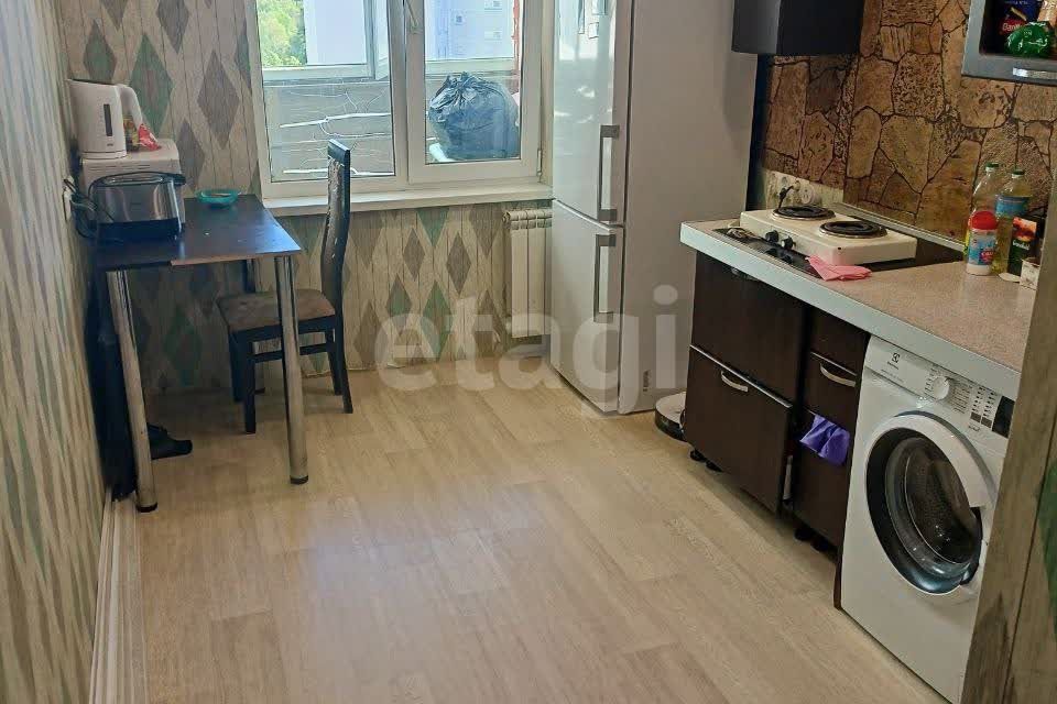 Продаётся 1-комнатная квартира, 37.8 м²