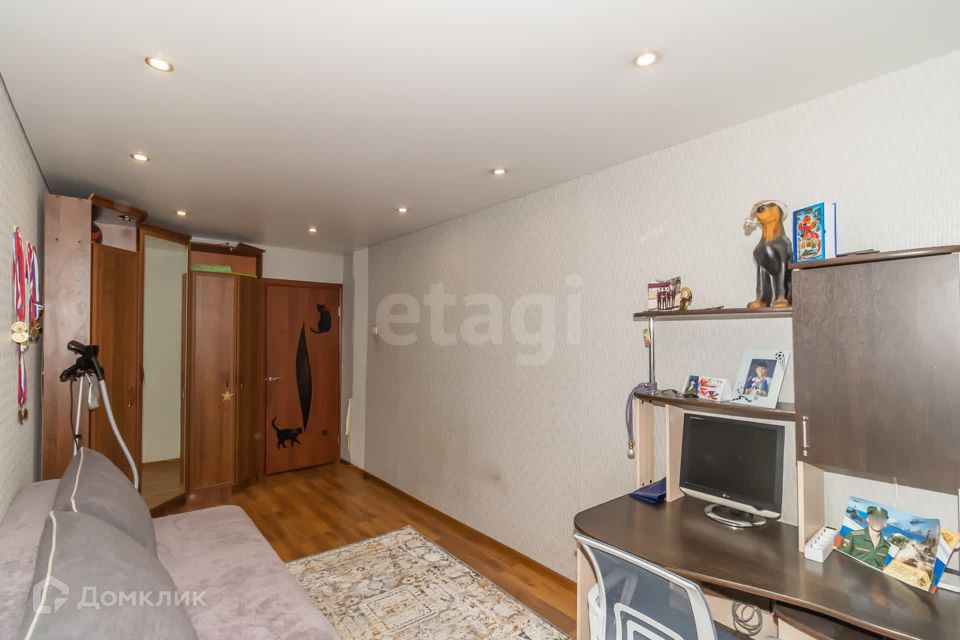 Продаётся 3-комнатная квартира, 60.5 м²