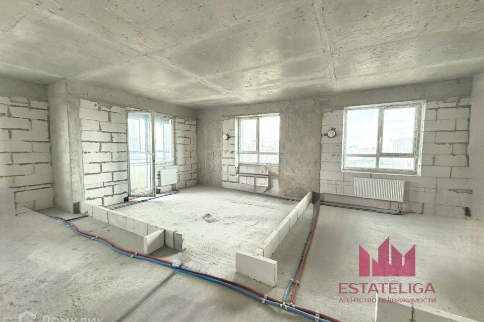 Продаётся 2-комнатная квартира, 57.2 м²