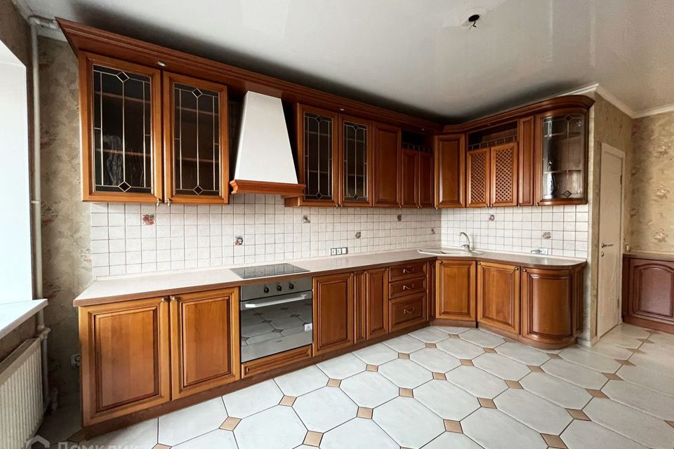 Продаётся 3-комнатная квартира, 100 м²