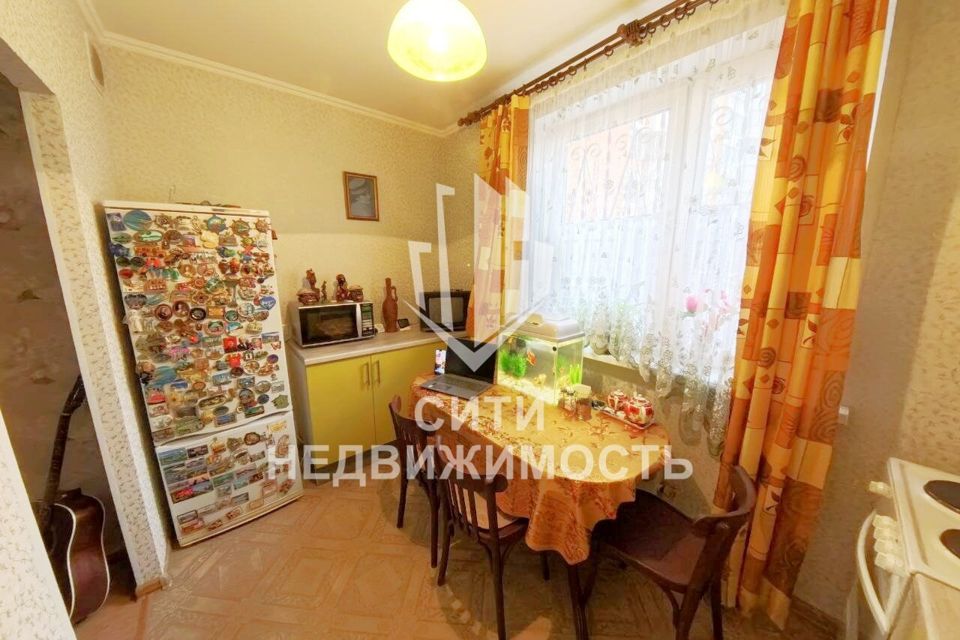 Продаётся 1-комнатная квартира, 38 м²