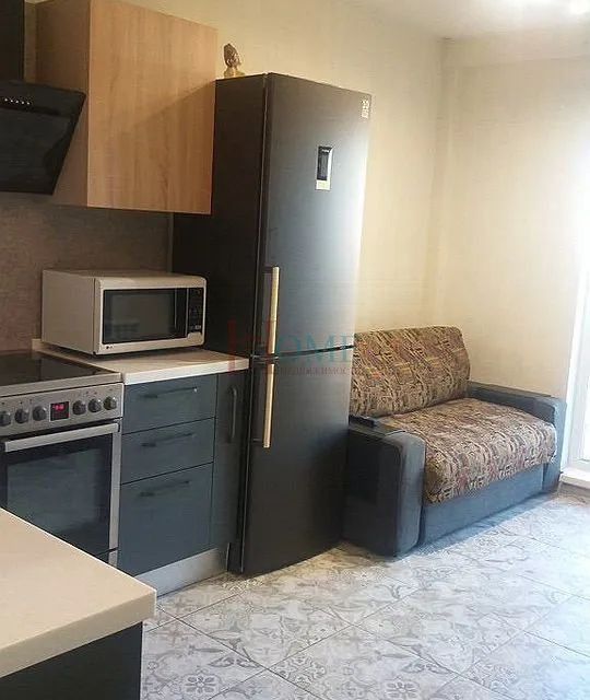 Сдаётся 1-комнатная квартира, 55 м²