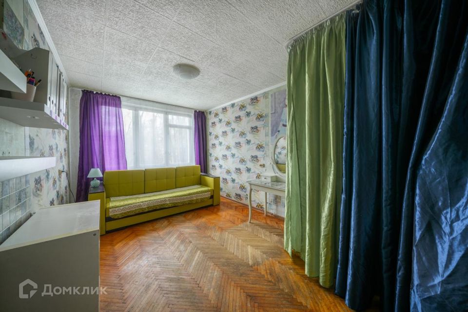 Продаётся 4-комнатная квартира, 74.3 м²