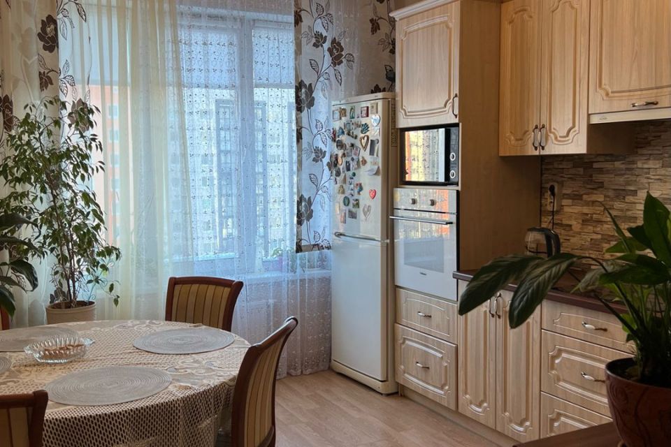 Продаётся 2-комнатная квартира, 57.9 м²