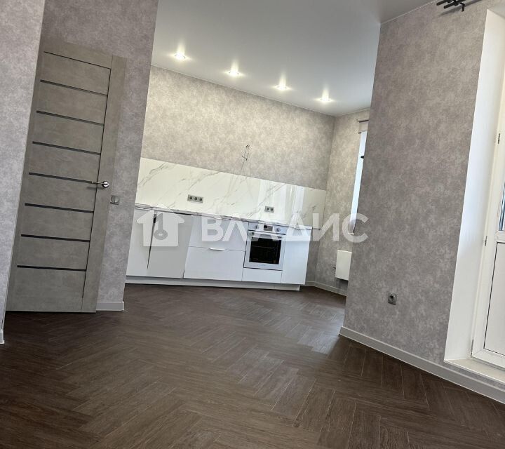 Продаётся 1-комнатная квартира, 42 м²