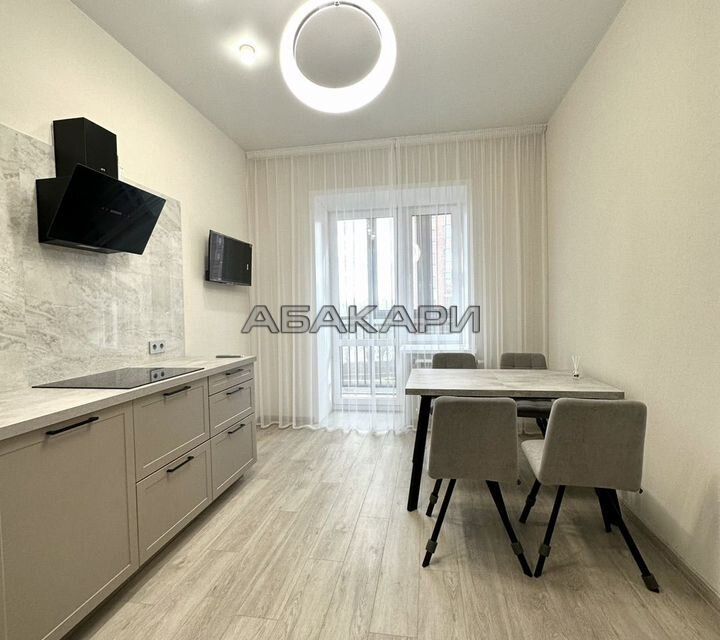 Сдаётся 3-комнатная квартира, 90 м²