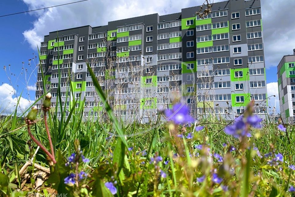Продаётся 2-комнатная квартира, 66.4 м²