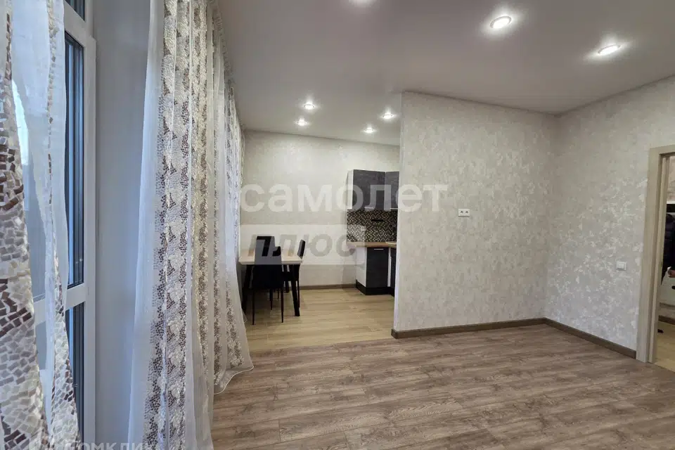 Сдаётся студия, 38 м²