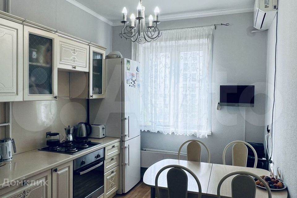 Продаётся 3-комнатная квартира, 75.9 м²