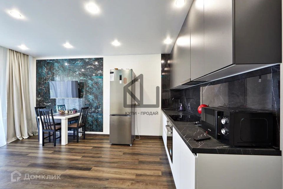 Продаётся 2-комнатная квартира, 68.7 м²