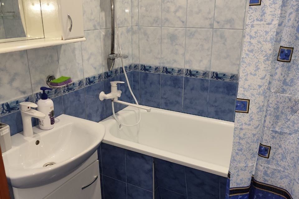 Сдаётся 5-комнатная квартира, 100 м²