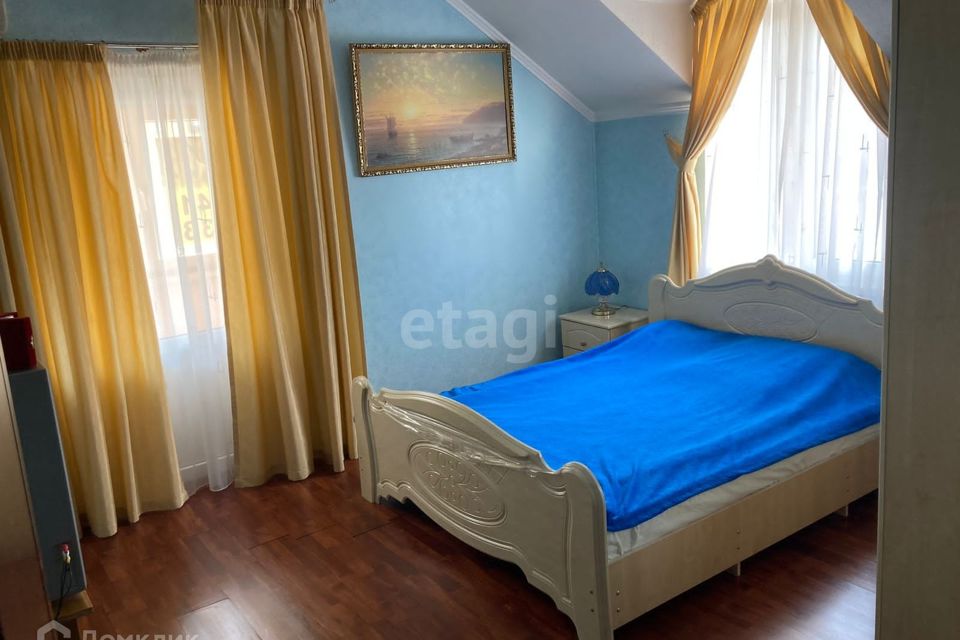 Продаётся 3-комнатная квартира, 90 м²