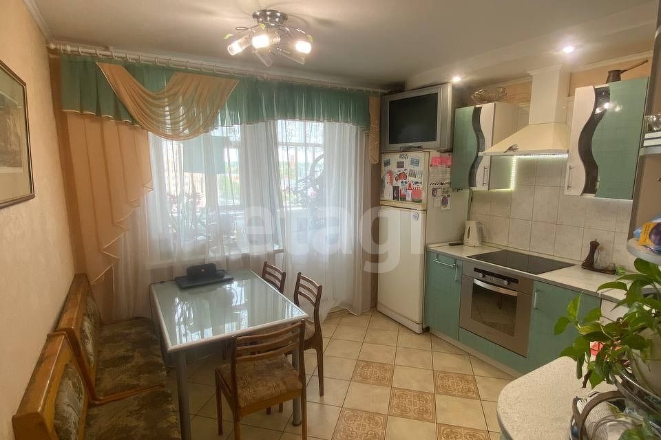 Продаётся 3-комнатная квартира, 76.8 м²